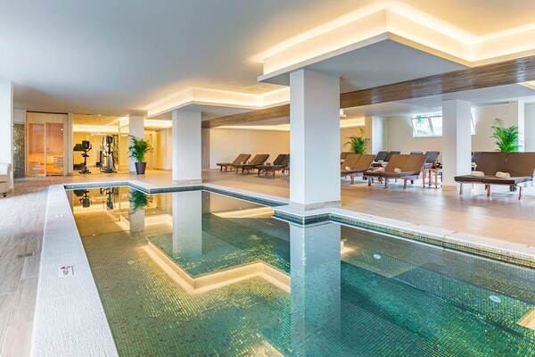 piscine-couverte-top-clubs-pestana-royal-ocean--spa_568957_pgbighd.jpg